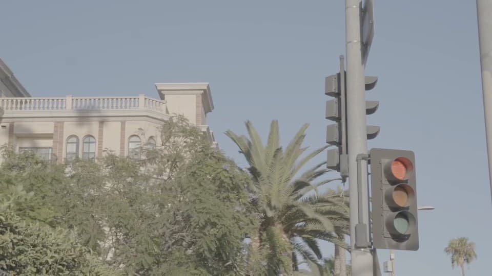 The Los Angeles corner from the home page, the signal on green